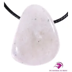 Pierre percée en Labradorite blanche