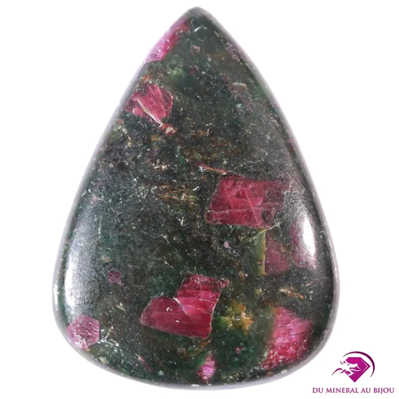 Cabochon goutte en Rubis Zoisite