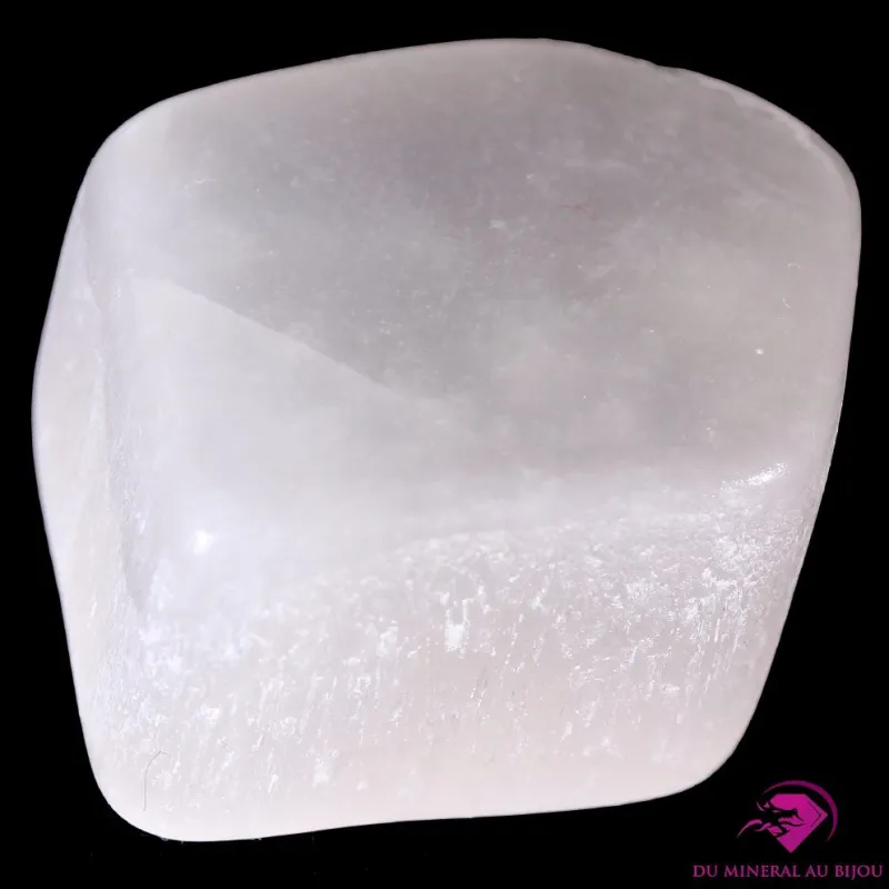 Ulexite polie provenant de Boron, Californie Ulexite polie provenant de Boron, Californie