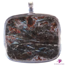 Pendentif en Nuummite