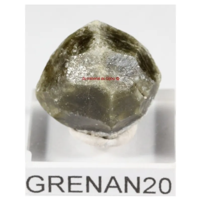 Grenat andradite grenan20