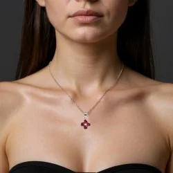 Pendentif en Grenat - Argent 925 - Sur modèle