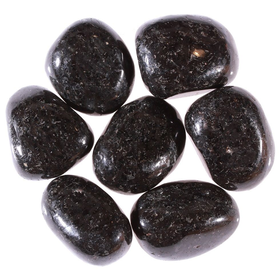 Nuummite